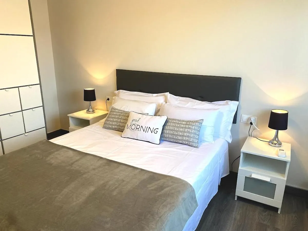 Apartment, 3 Bedrooms, Downtown Málaga Spanien
